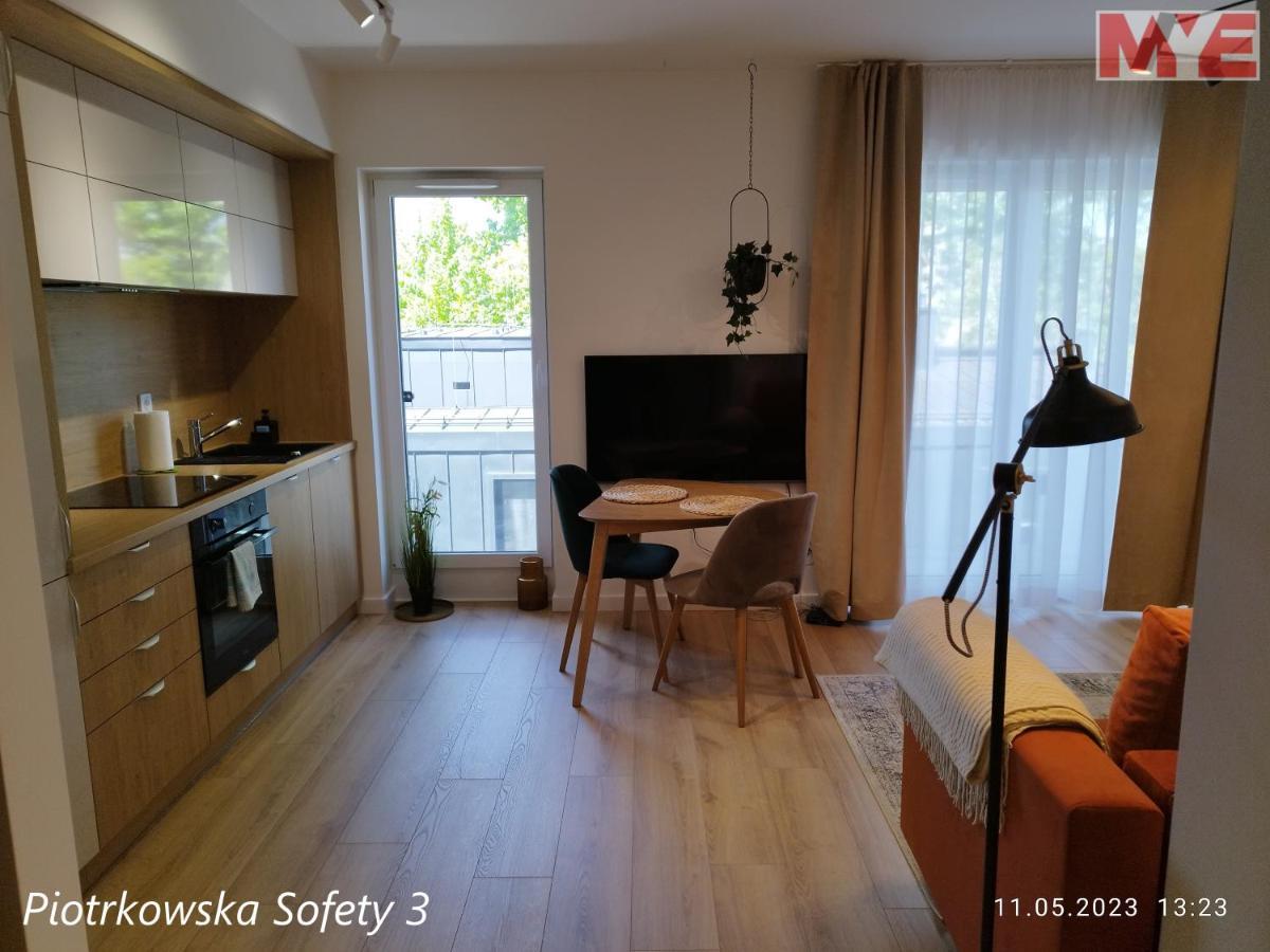 MYE_Piotrkowska 44 Apartament *