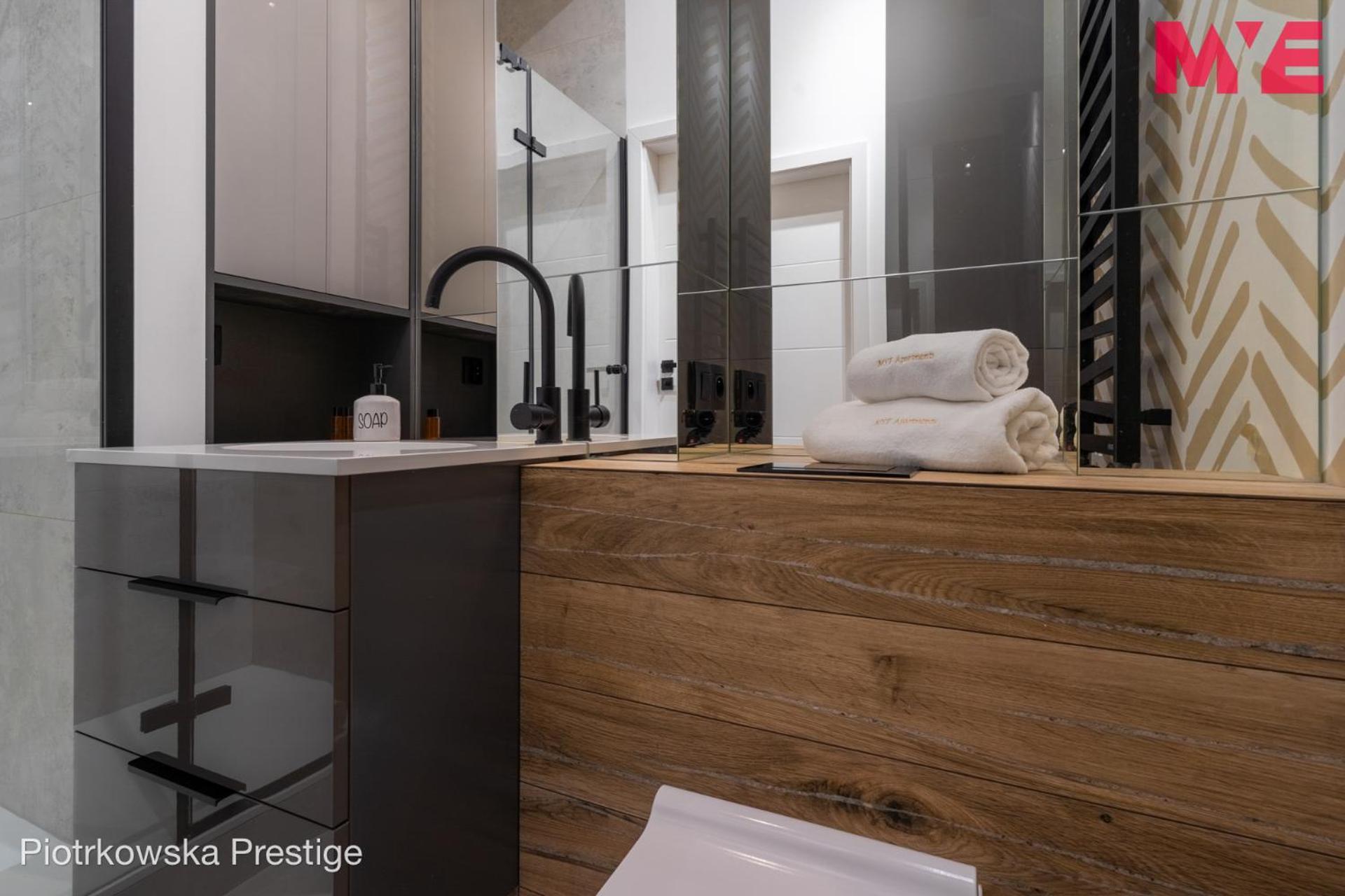 MYE_Piotrkowska 44 Apartament *